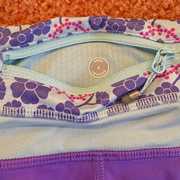 Lululemon Run Inspire Crop & Stuff Your Bra Power Purple Set Lot of 2 Size 4 - Picture 7 of 11